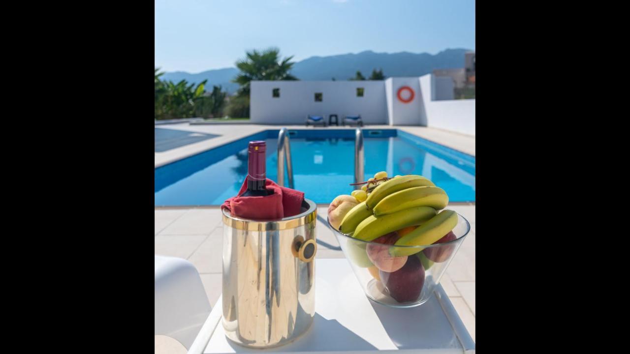 Xenos Villa 6 With A Private Pool Near The Sea Tigaki Exterior foto